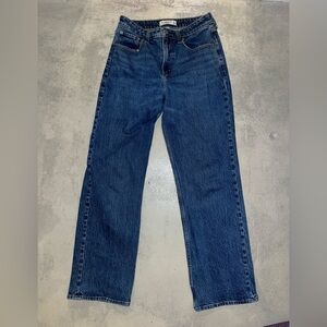 Abercrombie & Fitch High Rise 90s relaxed Curve Love jean